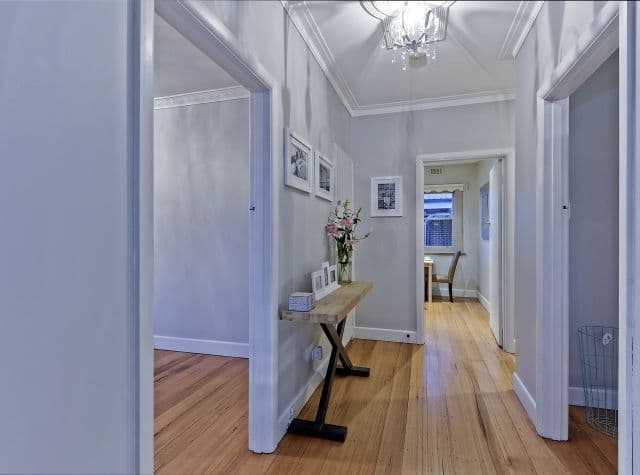8 Cuthbert Road, Reservoir VIC 3073, Reservoir - Thumbnail 2