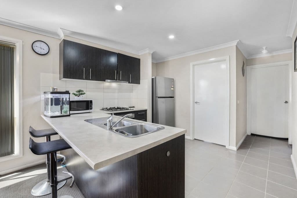 34 Grovedale Way, MANOR LAKES VIC 3024, Manor Lakes - Thumbnail 6