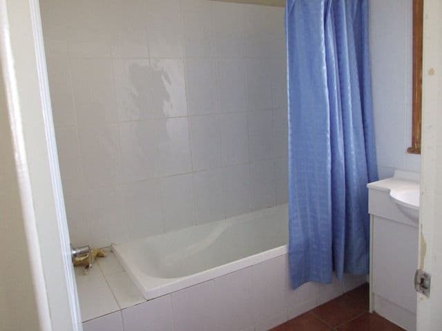 28 Garden Street, BLACKALL QLD 4472, Blackall - Thumbnail 6