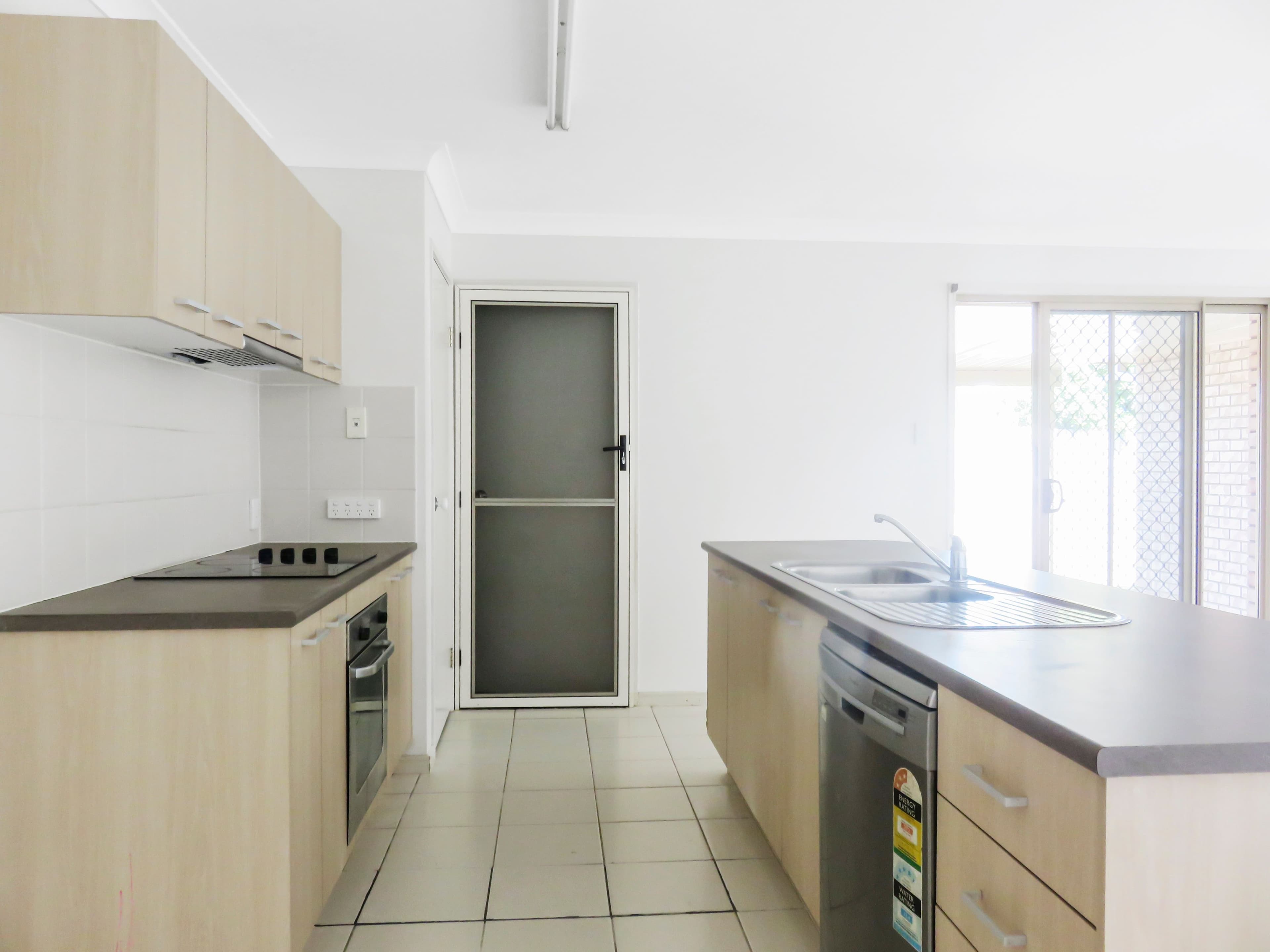 67 Bedivere Drive, Ormeau QLD 4208, Ormeau - Thumbnail 3