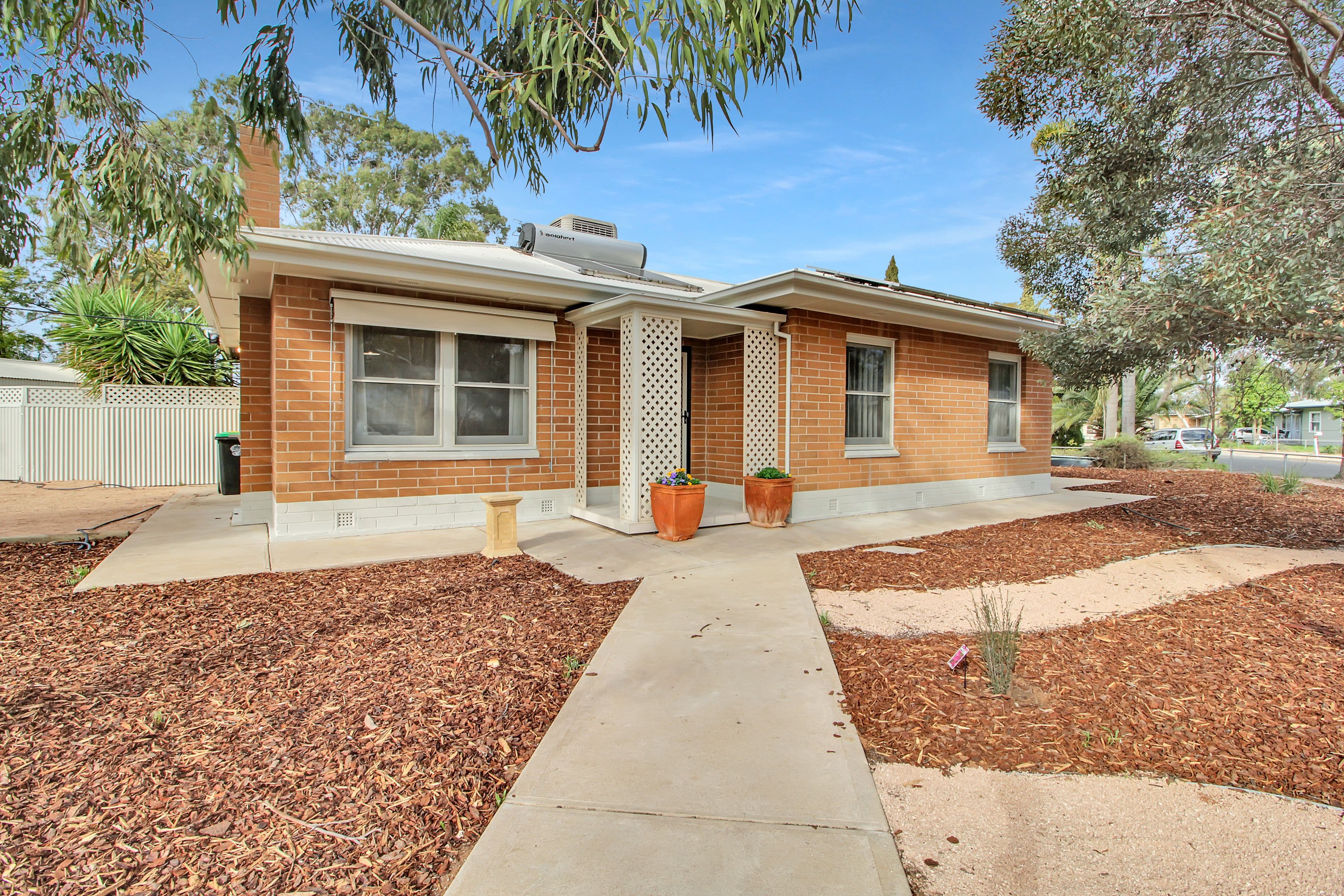 8 Kurrajong Avenue, Renmark SA 5341, Renmark - Image 1