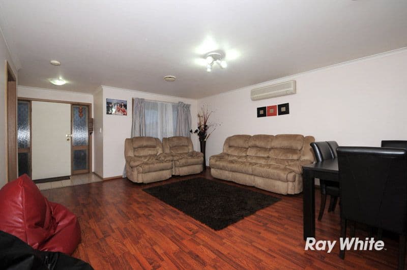 30 Brentwood Drive, CRANBOURNE VIC 3977, Cranbourne North - Thumbnail 7