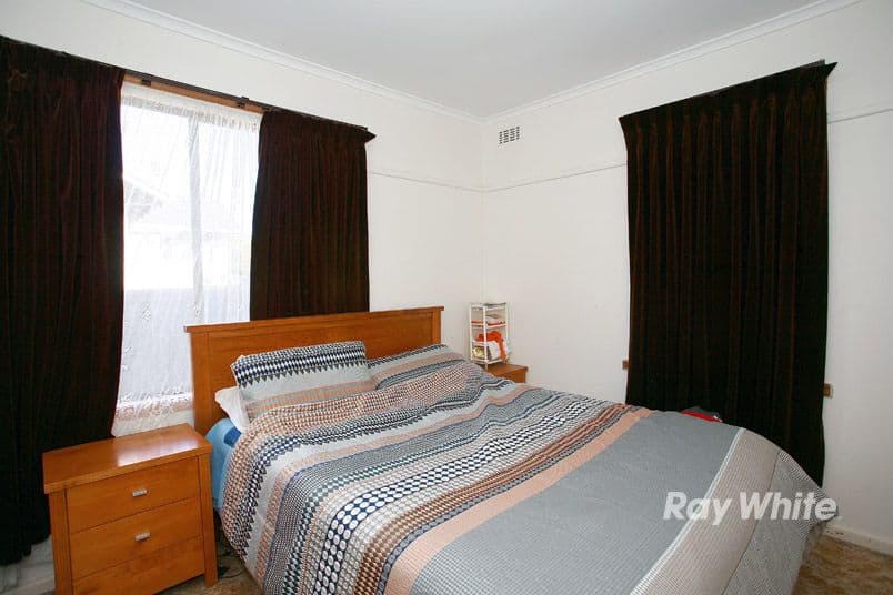 36 Chifley Crescent, DANDENONG NORTH VIC 3175, Dandenong North - Thumbnail 8