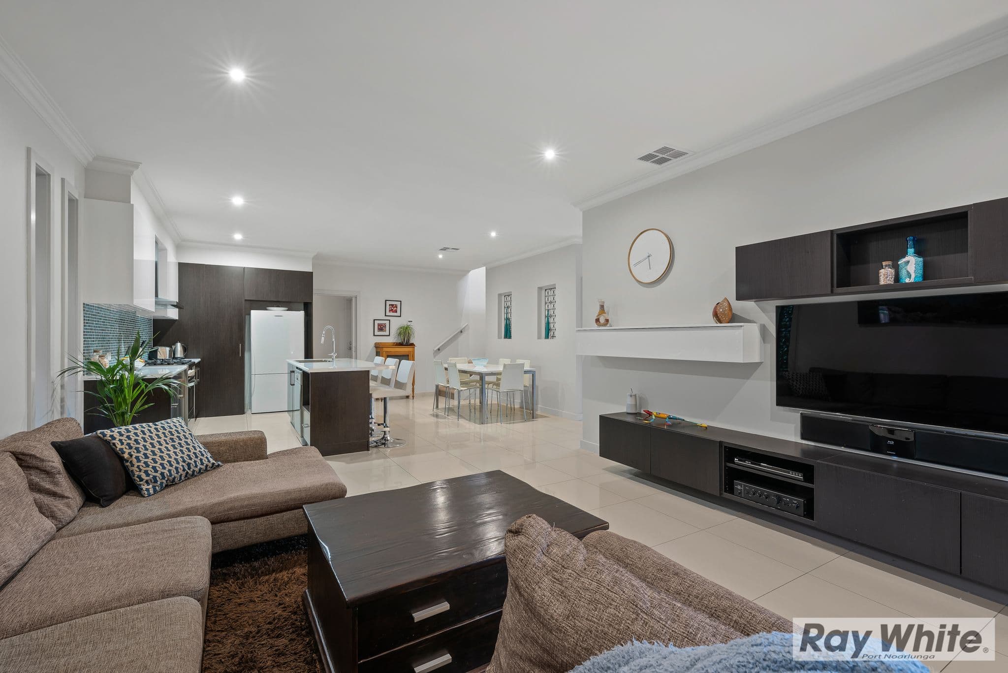 6 Petersen Crescent, Port Noarlunga SA 5167, Port Noarlunga - Thumbnail 6