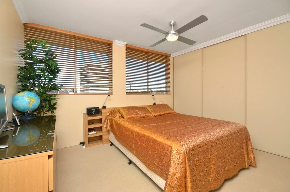 32 Duke Street, KANGAROO POINT QLD 4169, Kangaroo Point - Thumbnail 3