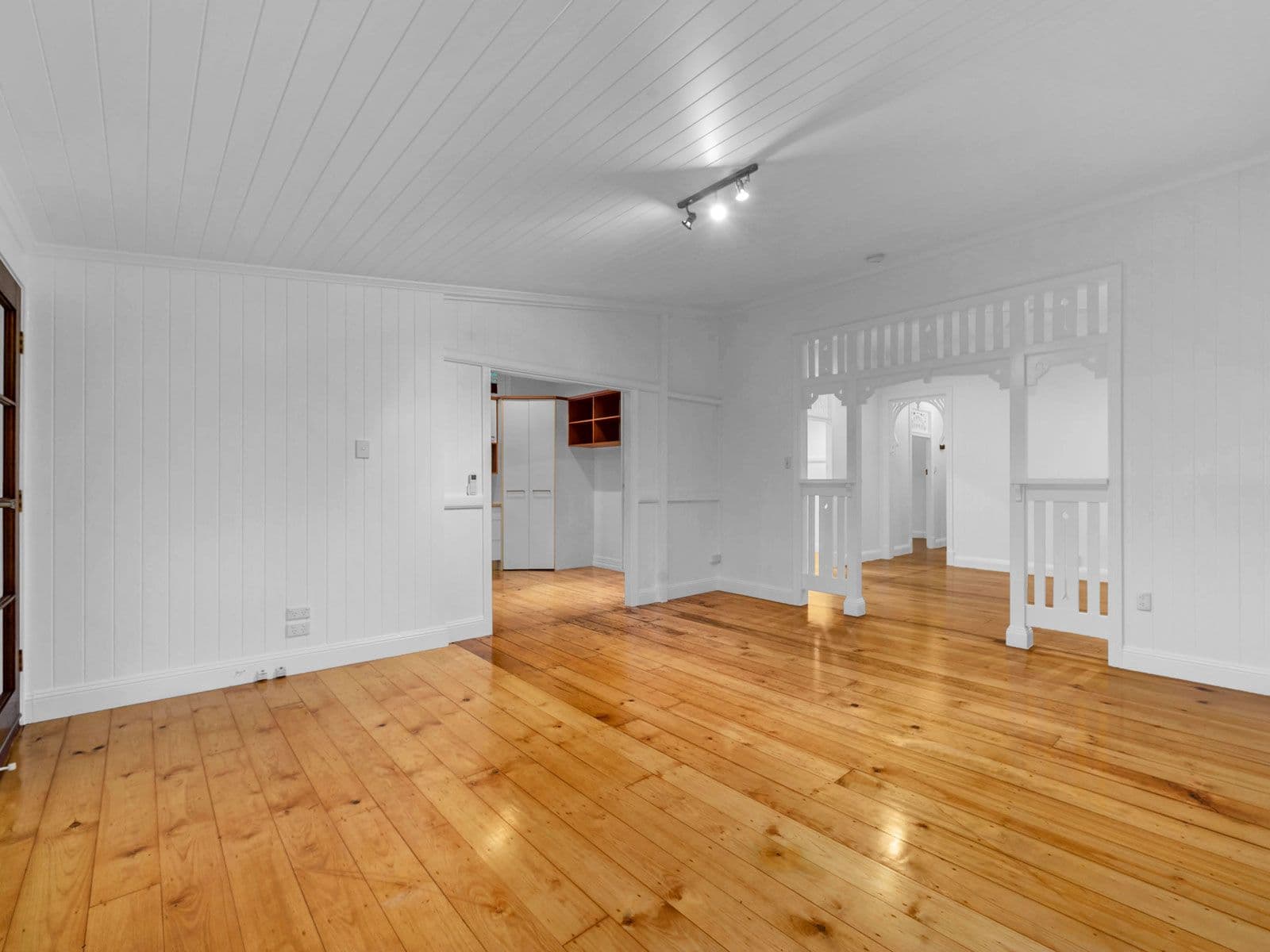 139 Verney Road East, Graceville QLD 4075, Graceville - Thumbnail 4