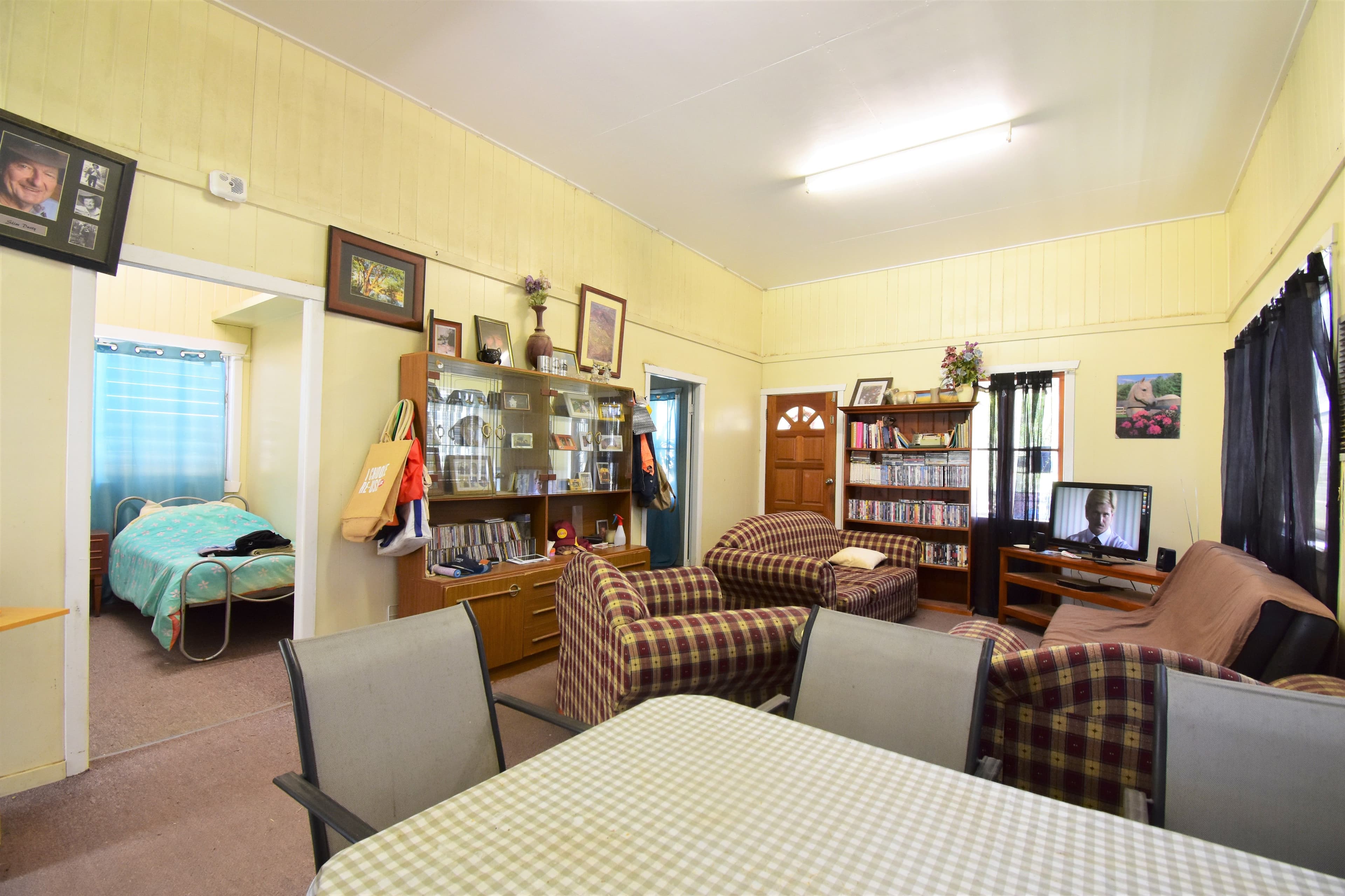 42 Crane Street, Longreach QLD 4730, Longreach - Thumbnail 3
