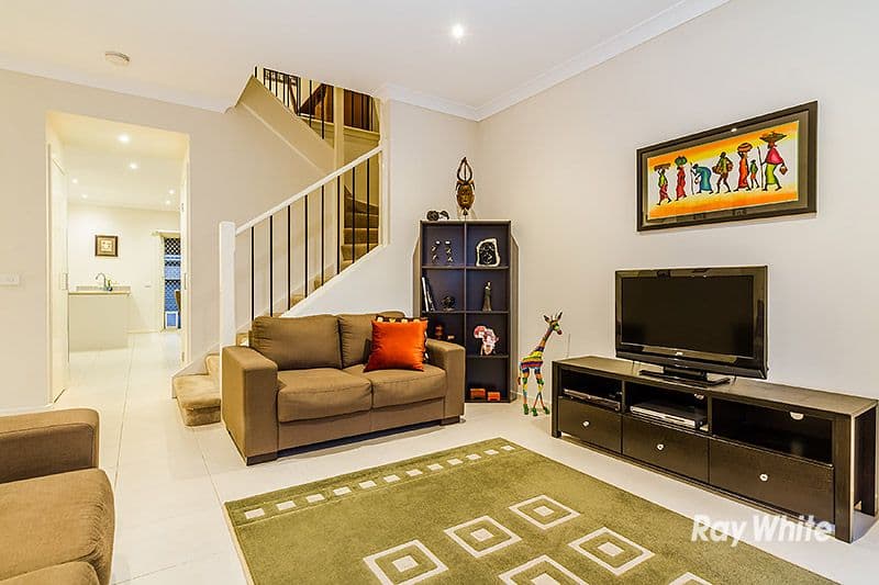 25 Manuscript Drive, Endeavour Hills VIC 3802, Endeavour Hills - Thumbnail 2