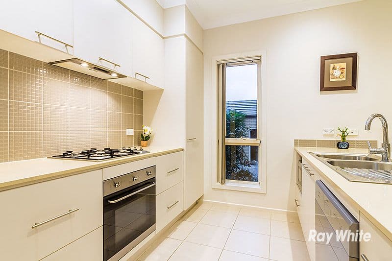 25 Manuscript Drive, Endeavour Hills VIC 3802, Endeavour Hills - Thumbnail 5