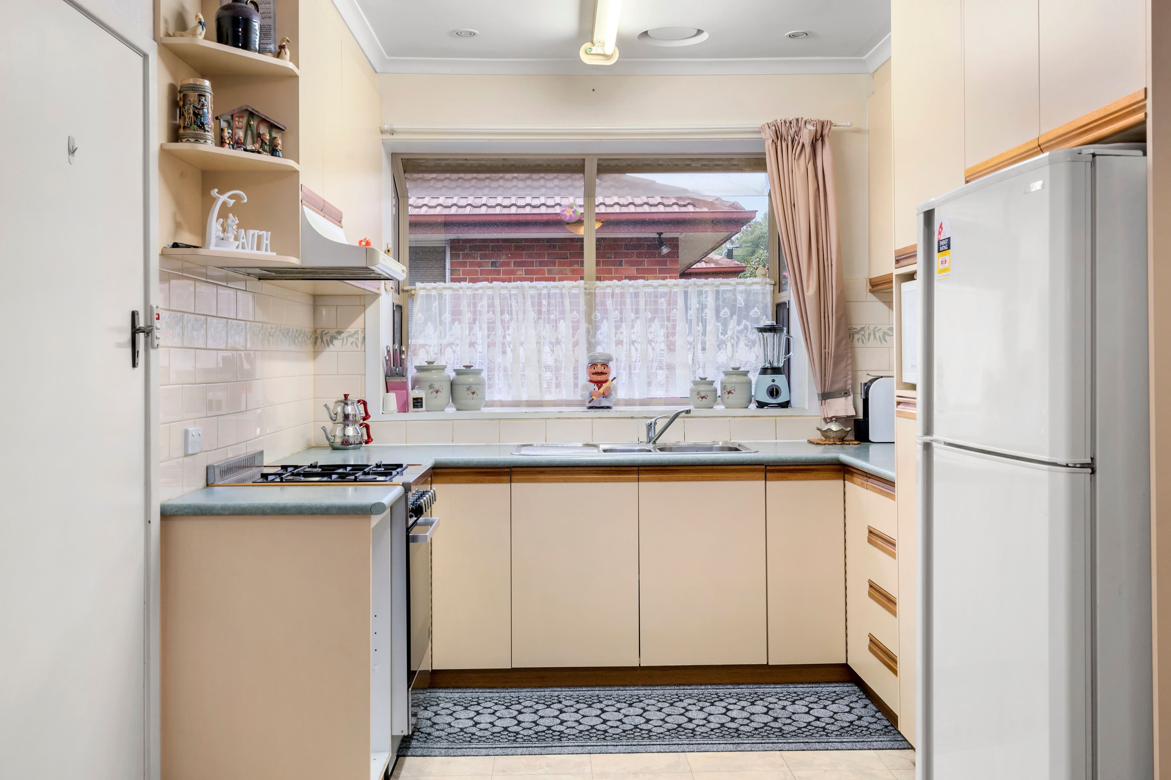 5 Lambert Street, Frankston North VIC 3200, Frankston North - Thumbnail 2