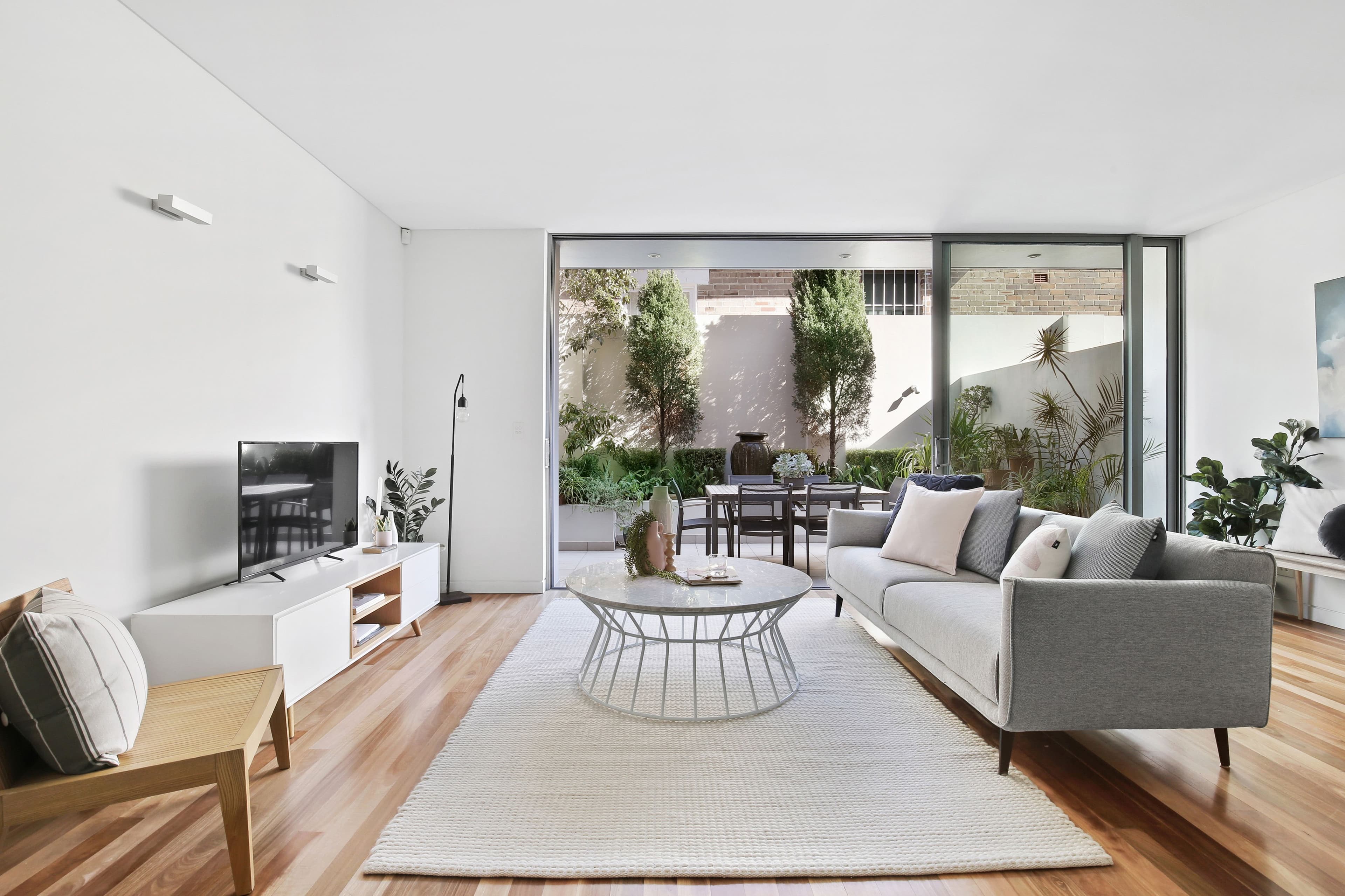 2 Douglas Street, Stanmore - Thumbnail 2