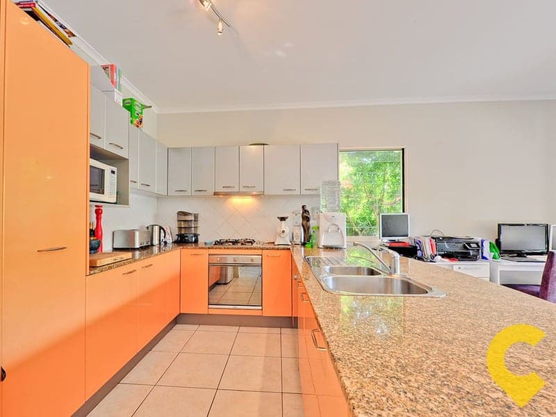 15 Banbridge Street, Kelvin Grove - Thumbnail 4