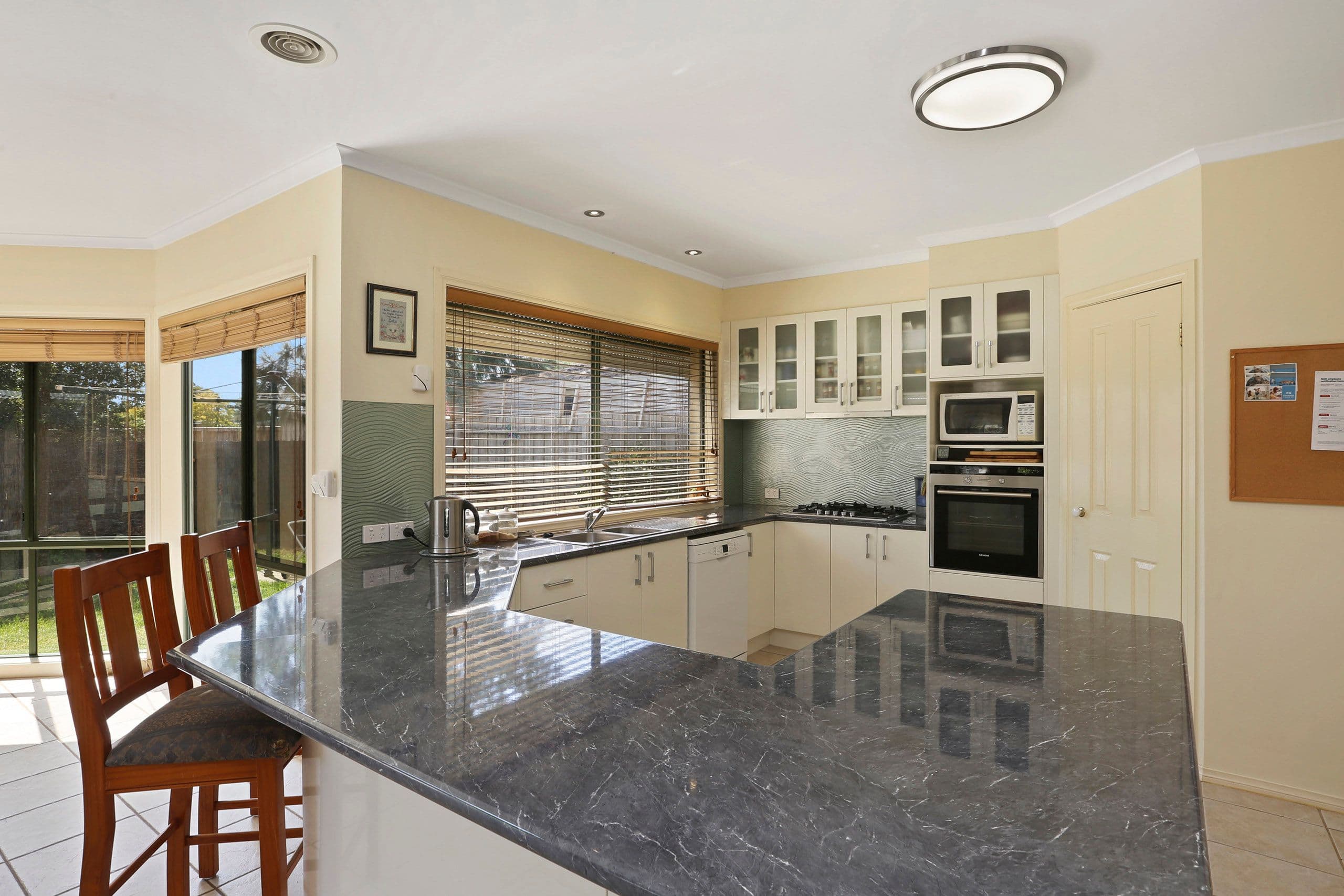 47 Waverley Road, Lara VIC 3212, Lara - Thumbnail 2