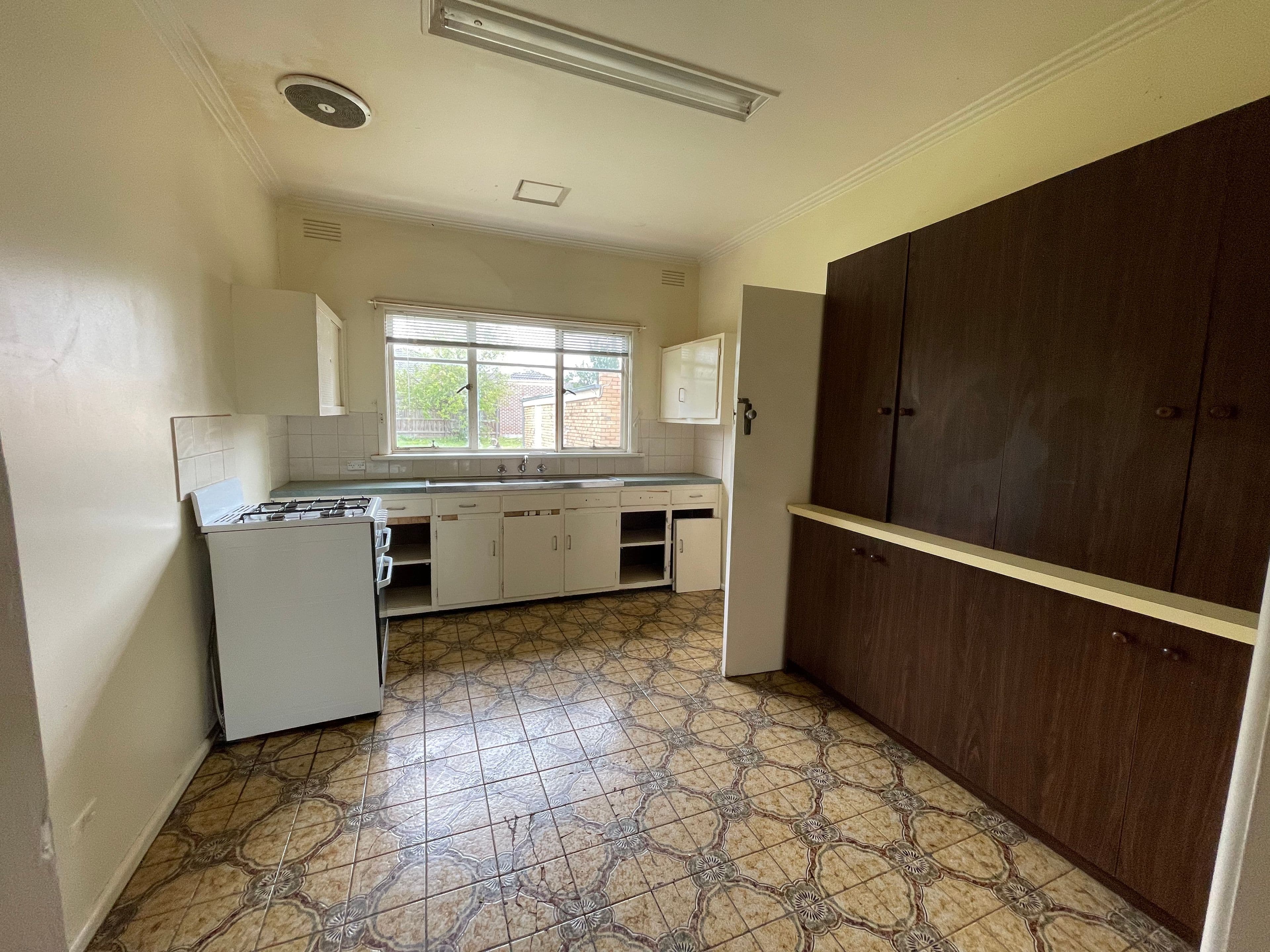 29 Cosmos Street, Glenroy VIC 3046, Glenroy - Thumbnail 3