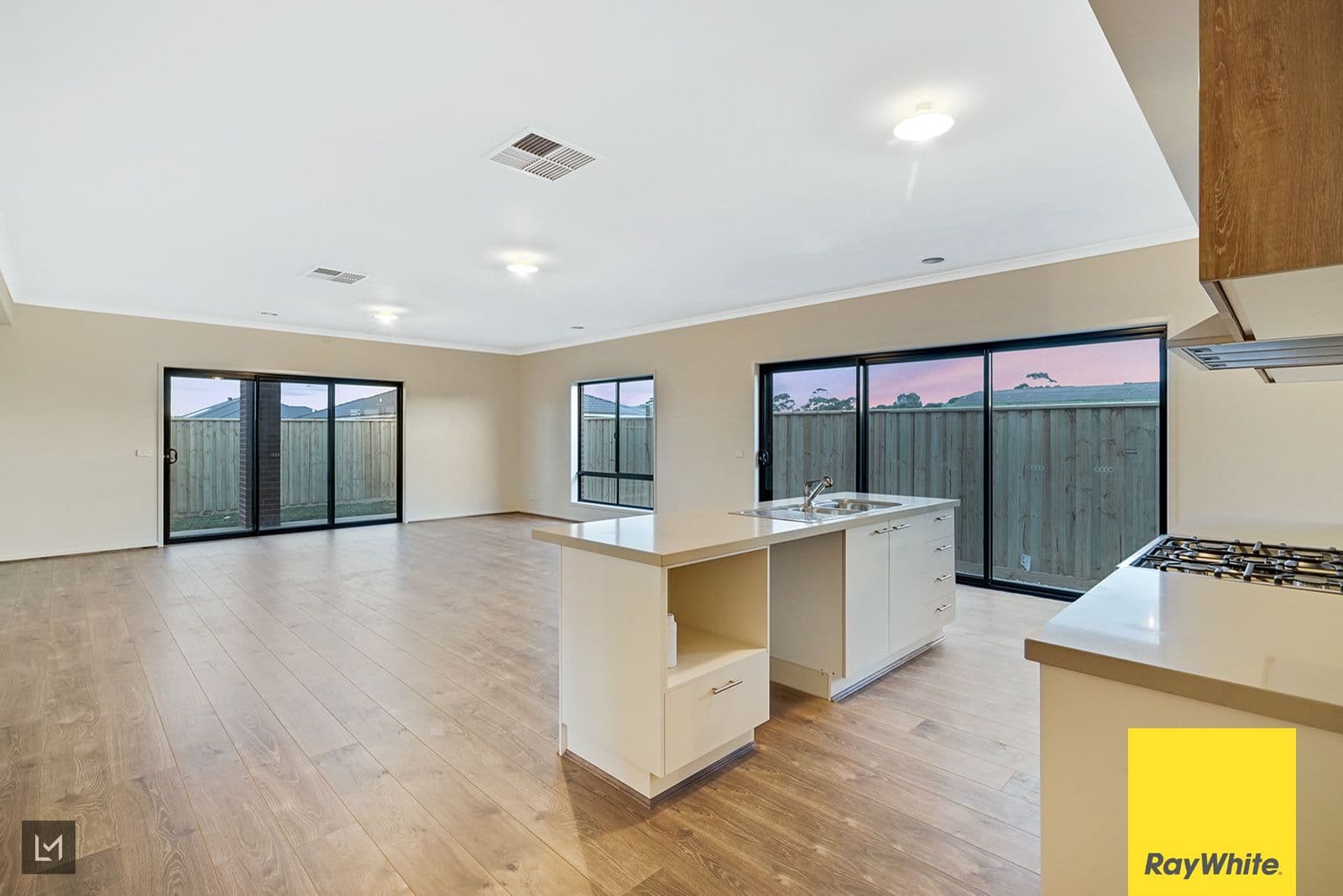 13 Gawler Street, Werribee VIC 3030, Werribee - Thumbnail 2