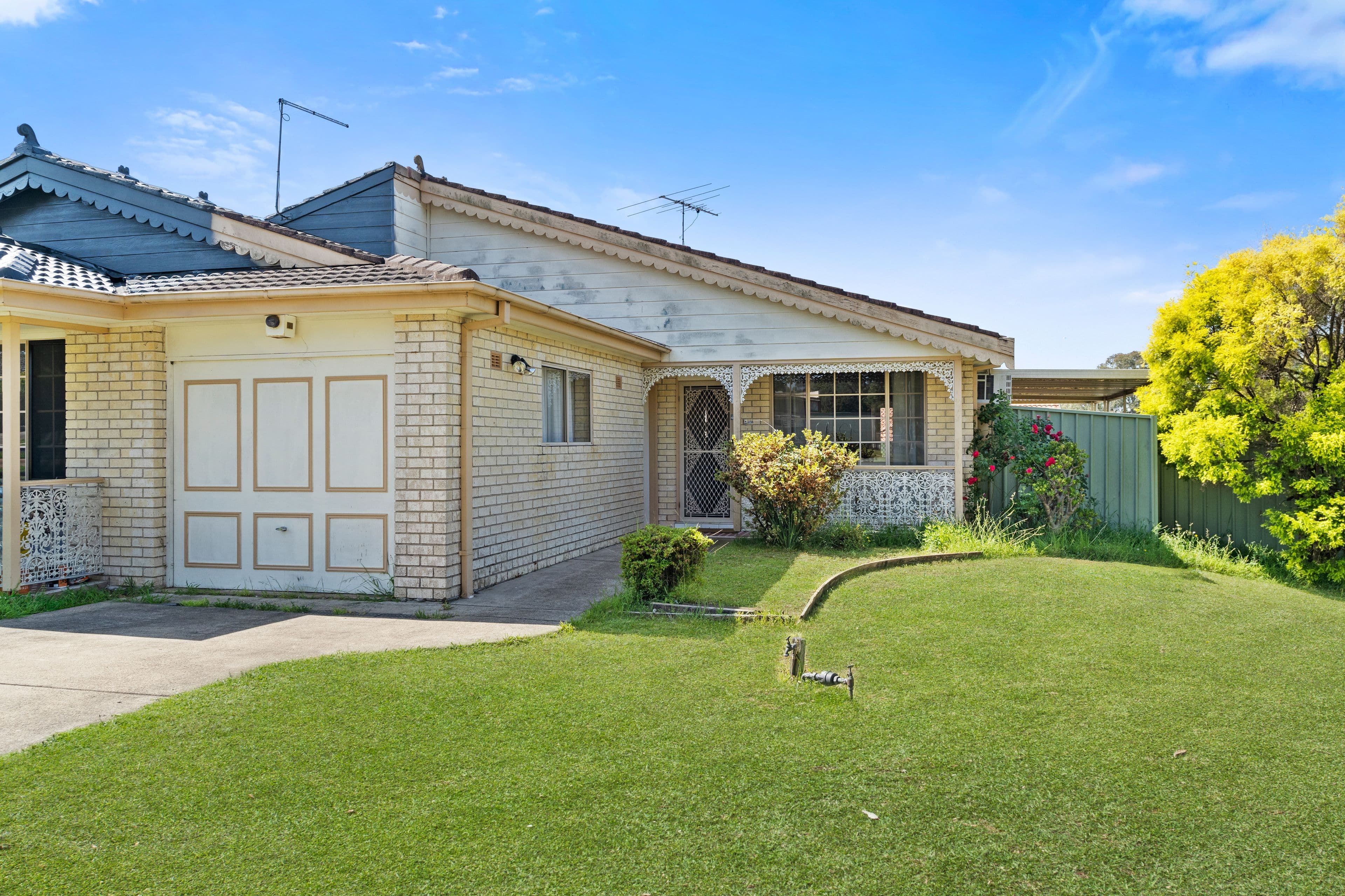 2/38 Fuchsia Crescent, Macquarie Fields NSW 2564, Macquarie Fields - Image 1