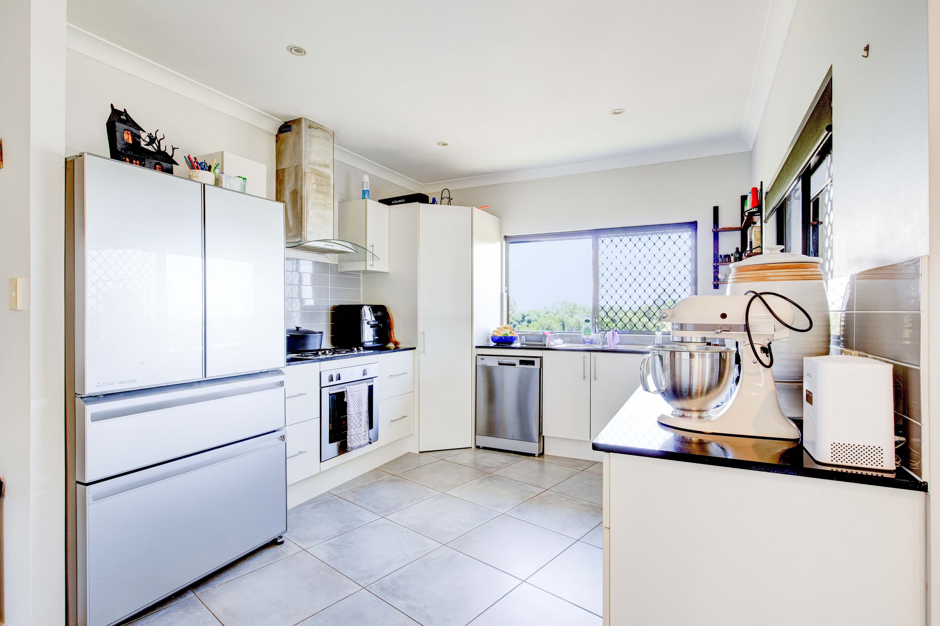 15 RIVERSIDE Terrace, SOUTH MISSION QLD 4852, South Mission - Thumbnail 4