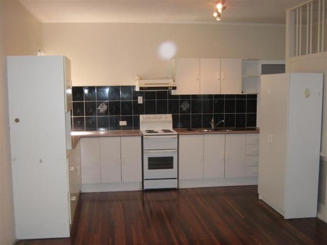 58 Flinders Street, GLADSTONE QLD 4680, West Gladstone - Thumbnail 3