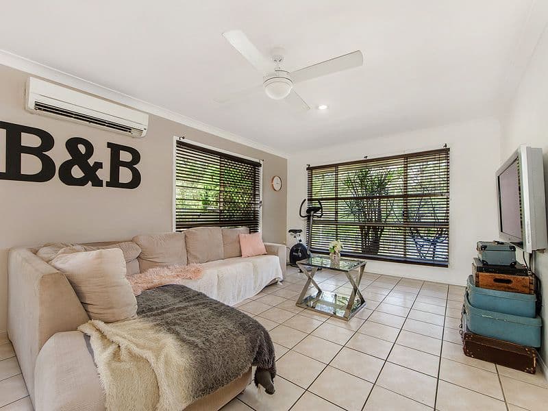 10 Cawley Place, Oxenford QLD 4210, Oxenford - Thumbnail 4