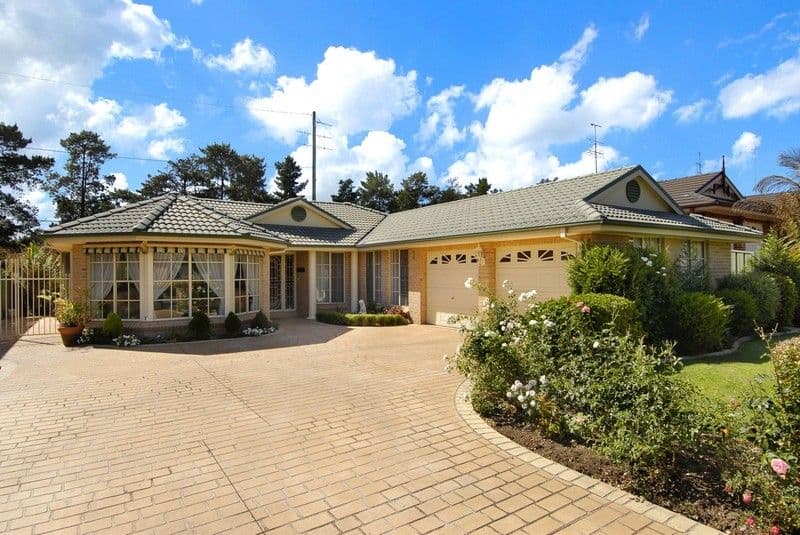 8 Huntingdale Drive, GLENMORE PARK NSW 2745, Glenmore Park - Image 1