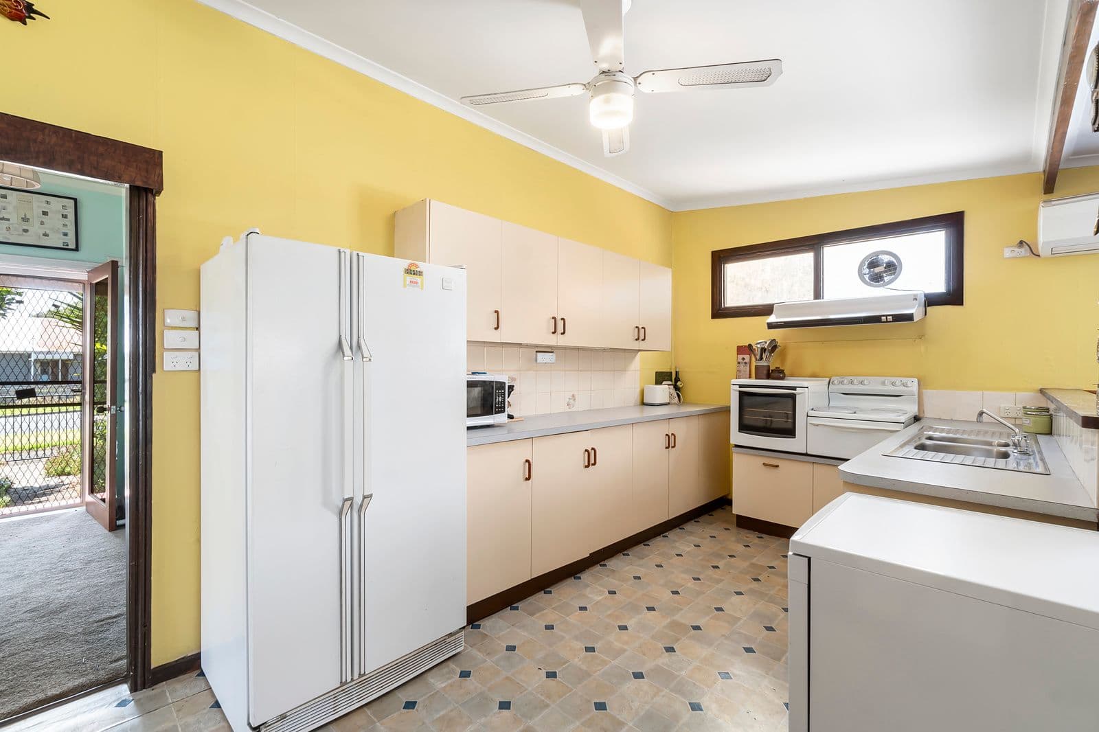 7 Fergusson Street, Camperdown VIC 3260, Camperdown - Thumbnail 4