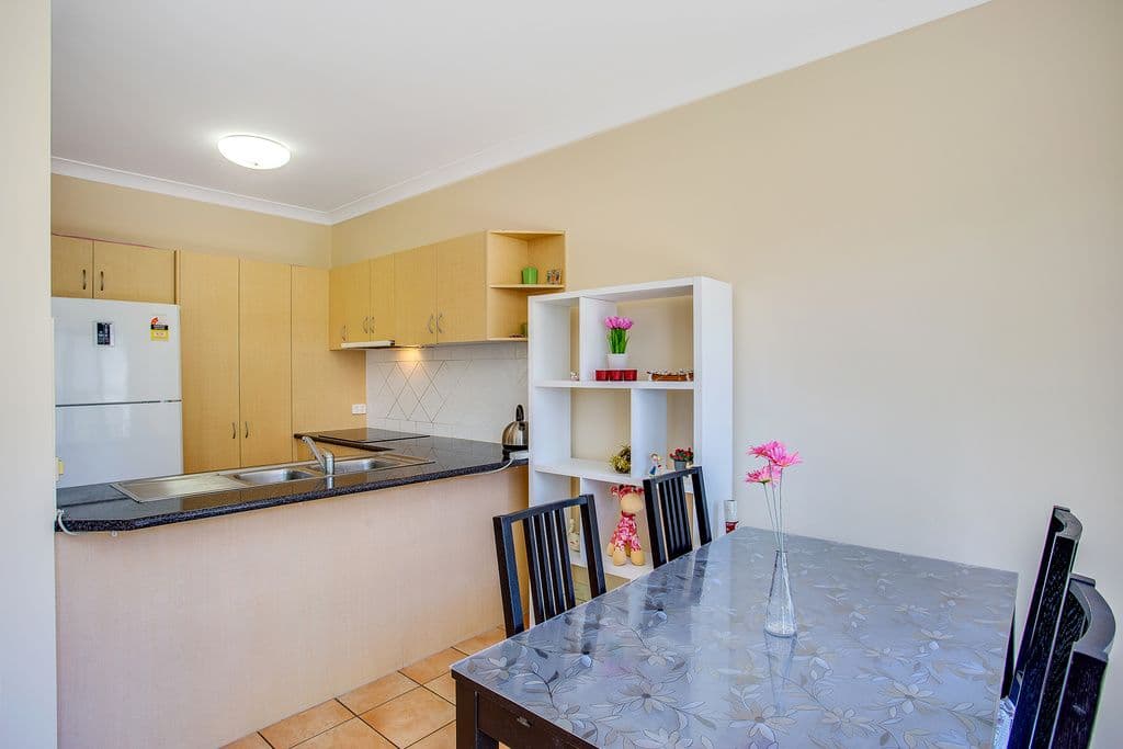32 Blake Street, Southport QLD 4215, Southport - Thumbnail 4