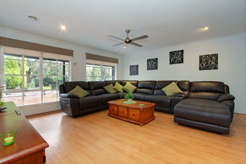6 Fenton Avenue, ROSEBUD VIC 3939, Rosebud - Thumbnail 3