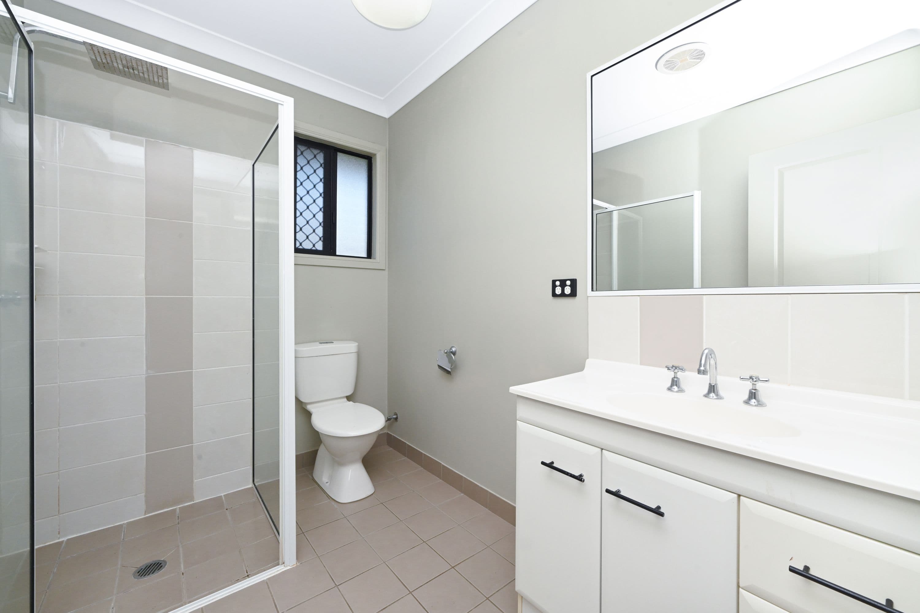 19 Strathburn Street, Mount Louisa QLD 4814, Mount Louisa - Thumbnail 5