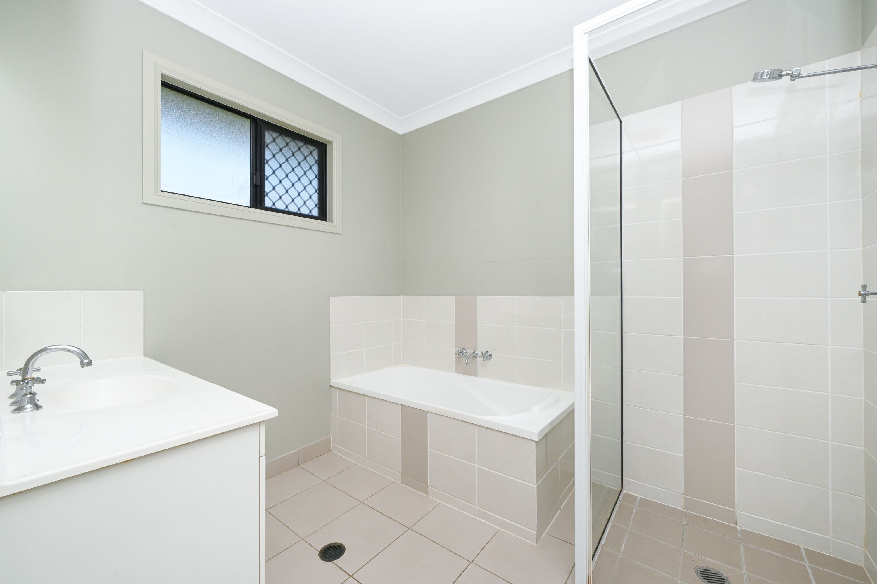 19 Strathburn Street, Mount Louisa QLD 4814, Mount Louisa - Thumbnail 6