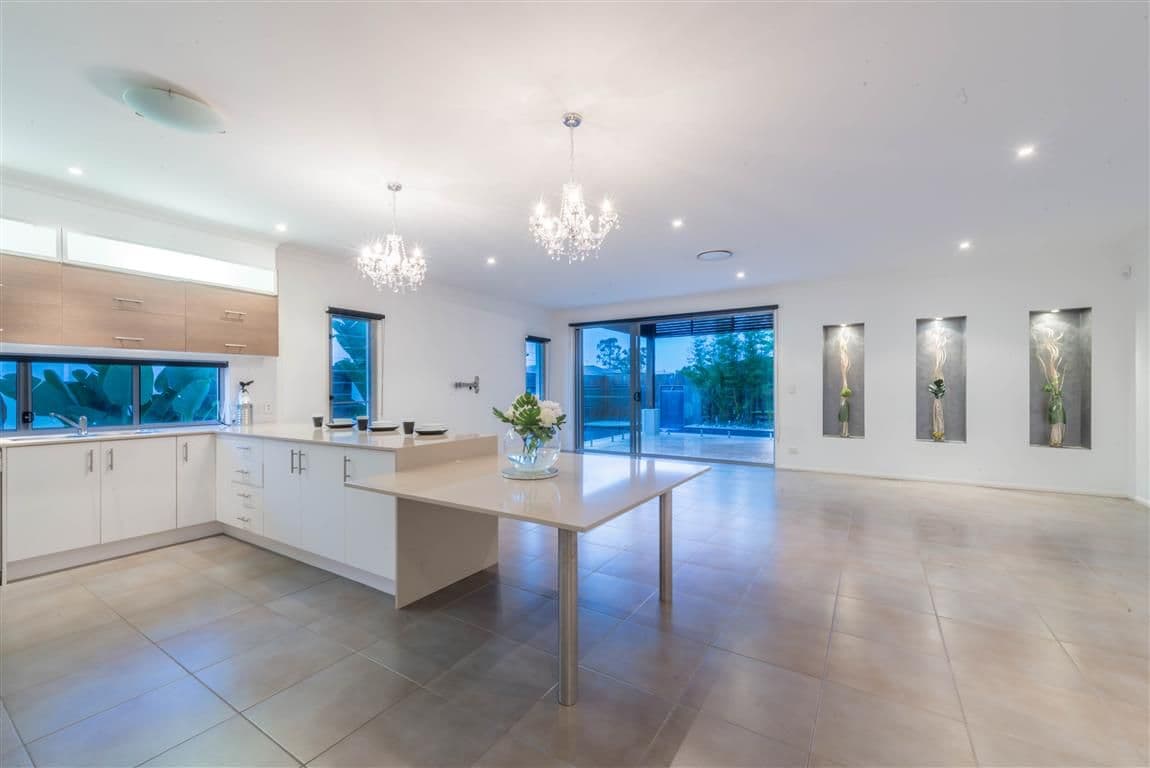 10 Codrington Circuit, Pacific Pines QLD 4211, Pacific Pines - Thumbnail 8