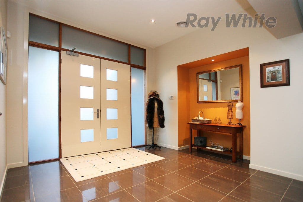 6 Lincoln Heath Boulevard, POINT COOK VIC 3030, Point Cook - Thumbnail 2