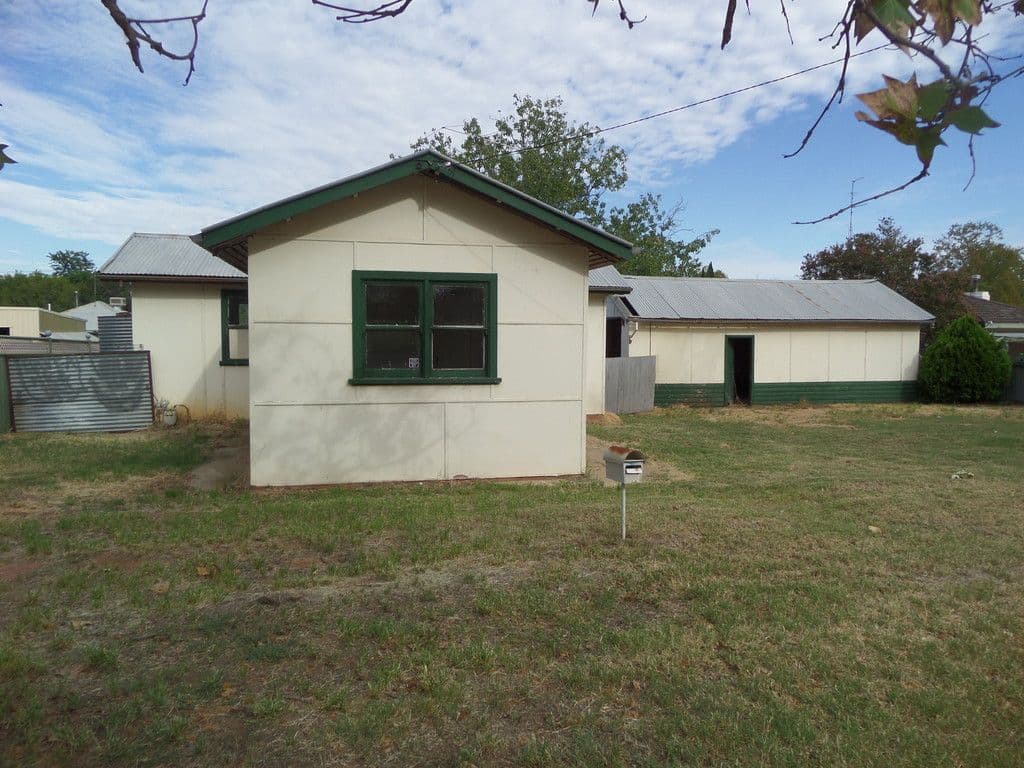 72 Elizabeth Street, Narrandera NSW 2700, Narrandera - Thumbnail 2