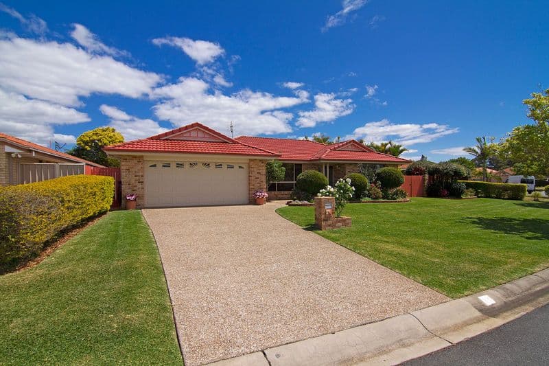 35 Riversdale Boulevard, BANORA POINT NSW 2486, Banora Point - Image 1