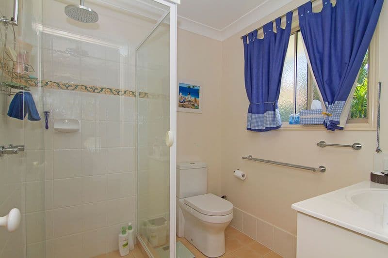 35 Riversdale Boulevard, BANORA POINT NSW 2486, Banora Point - Thumbnail 6