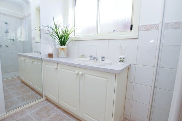 10 Sterling Drive, MILDURA VIC 3500, Mildura - Thumbnail 3
