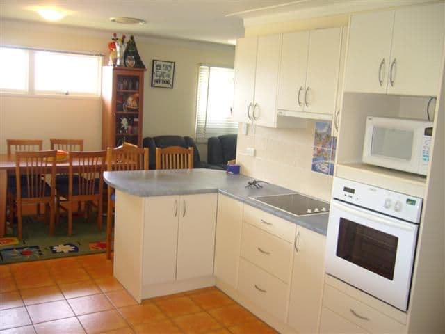 240 Broadwater Road, MANSFIELD QLD 4122, Mansfield - Thumbnail 3