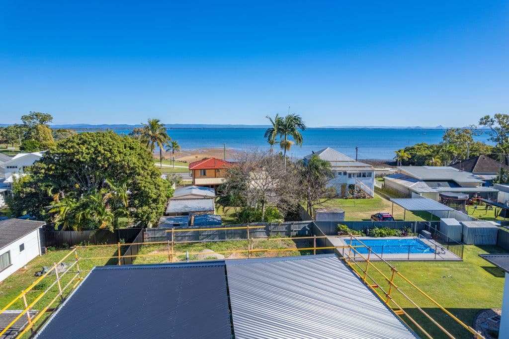 25 Fernlea Avenue, Scarborough QLD 4020, Scarborough - Thumbnail 2