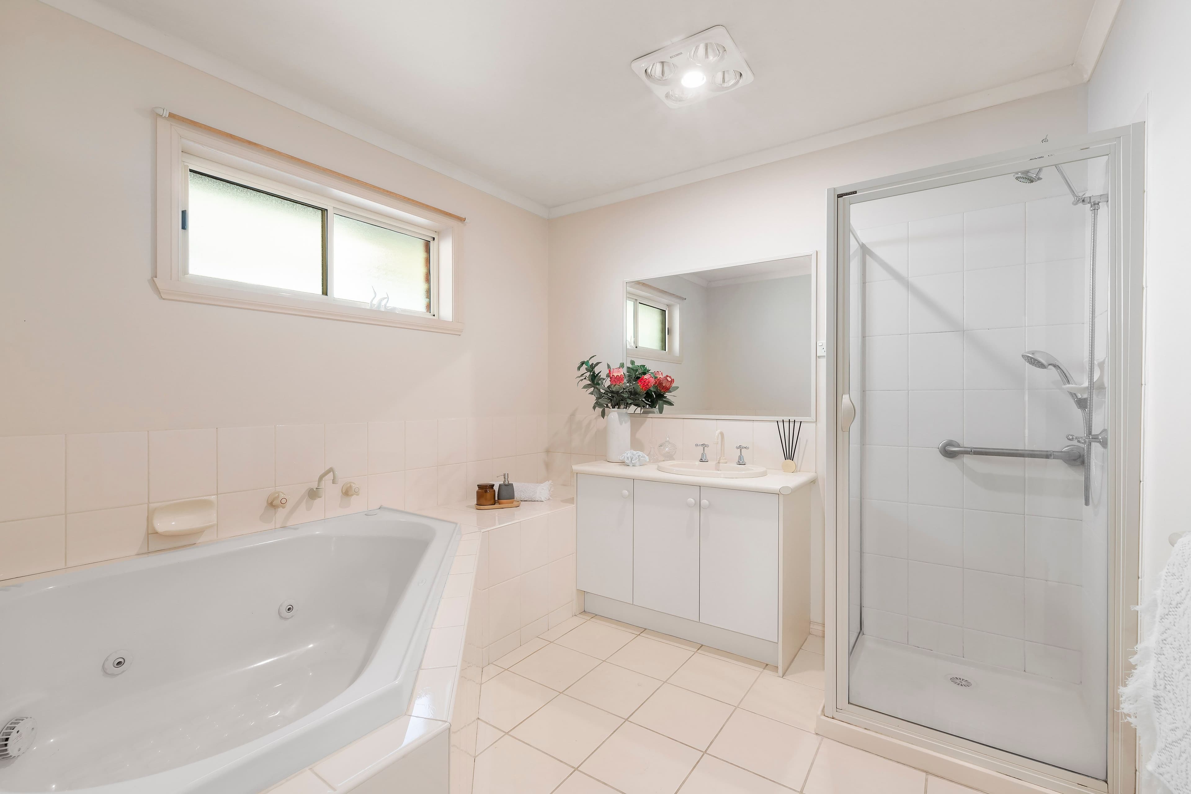 4 Latham Close, Mill Park VIC 3082, Mill Park - Thumbnail 7