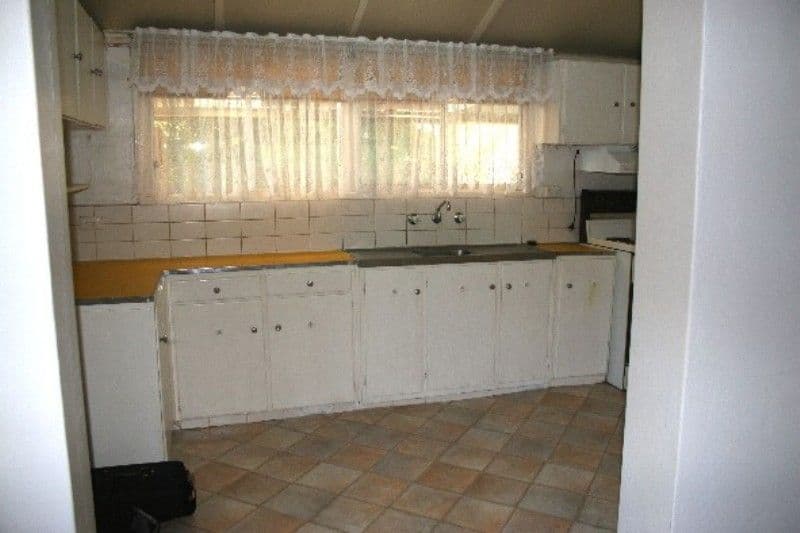 6 Grenfell Street, PARKES NSW 2870, Parkes - Thumbnail 2