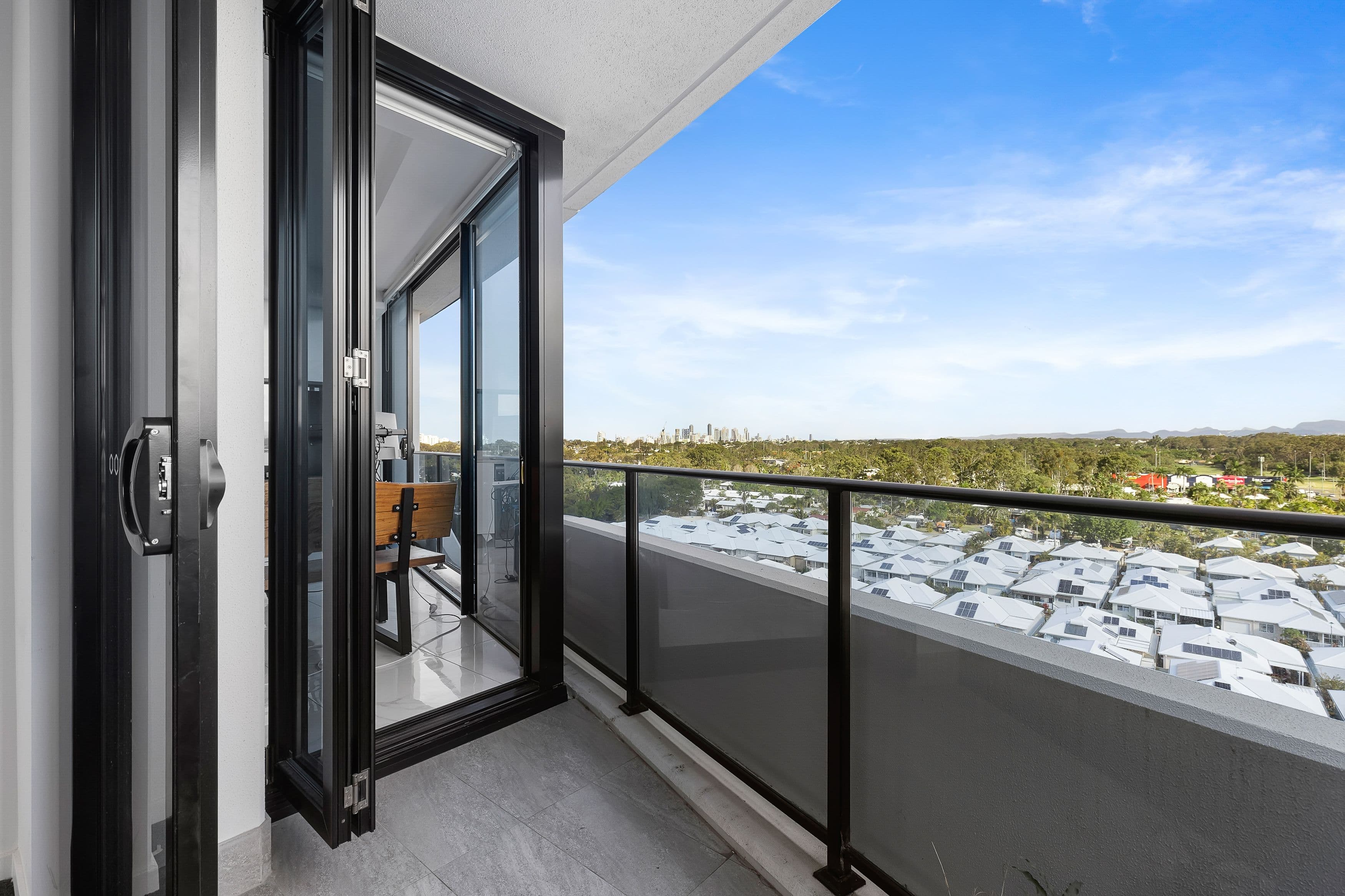 5 Harbourside Court, Biggera Waters QLD 4216, Biggera Waters - Thumbnail 5