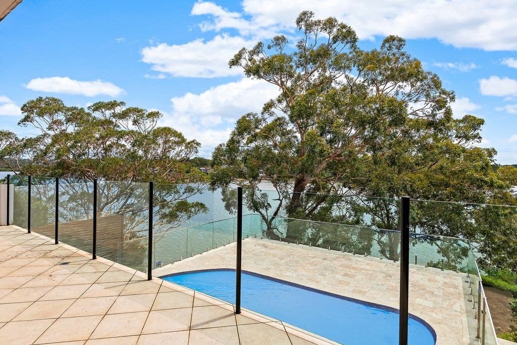 1 Allan Street, Kangaroo Point - Thumbnail 2