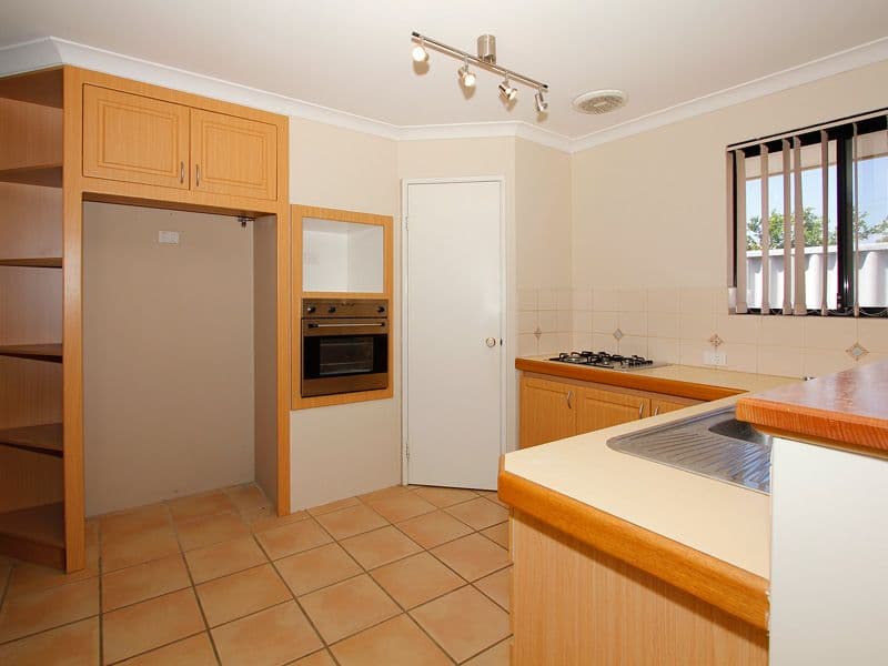 215 Lord Street, LOCKRIDGE WA 6054, Lockridge - Thumbnail 4