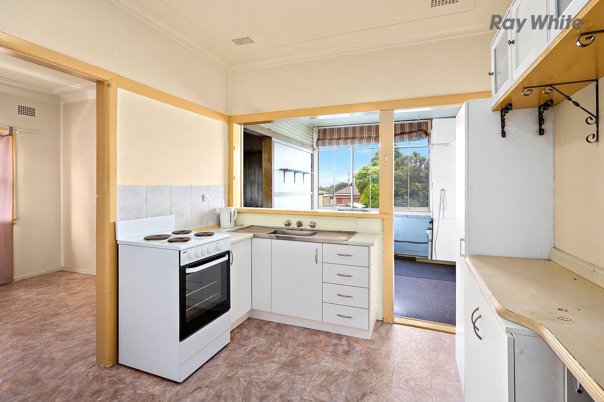 17 Macquarie Street, Albion Park - Thumbnail 2
