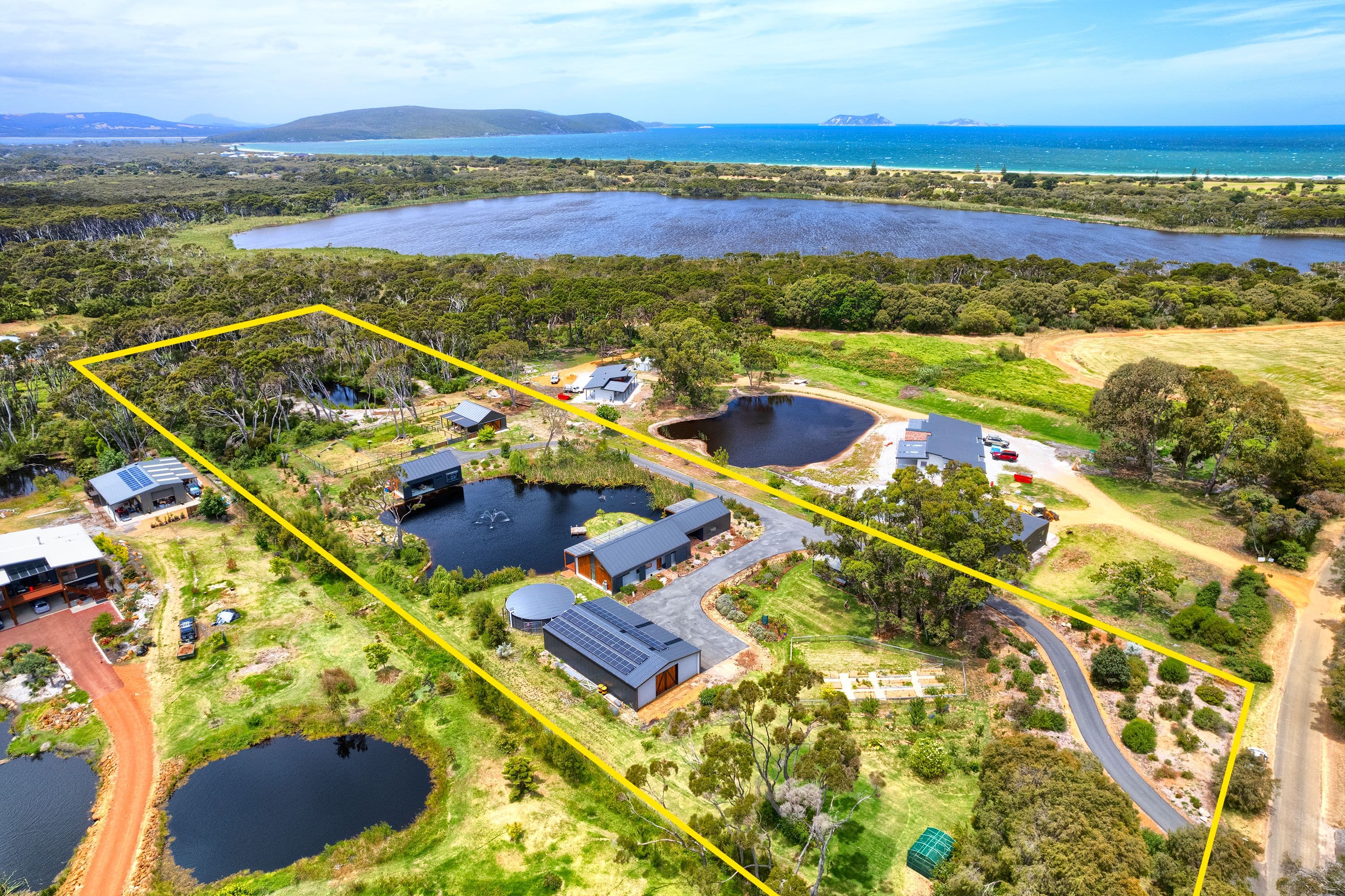 18 Drew Street, Seppings WA 6330, Seppings - Image 1