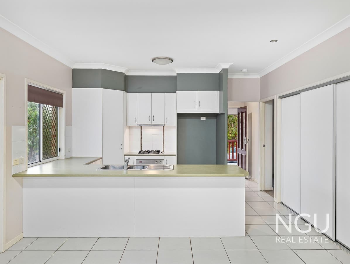 7 Glen Echo Street, Springfield Lakes QLD 4300, Springfield Lakes - Thumbnail 4