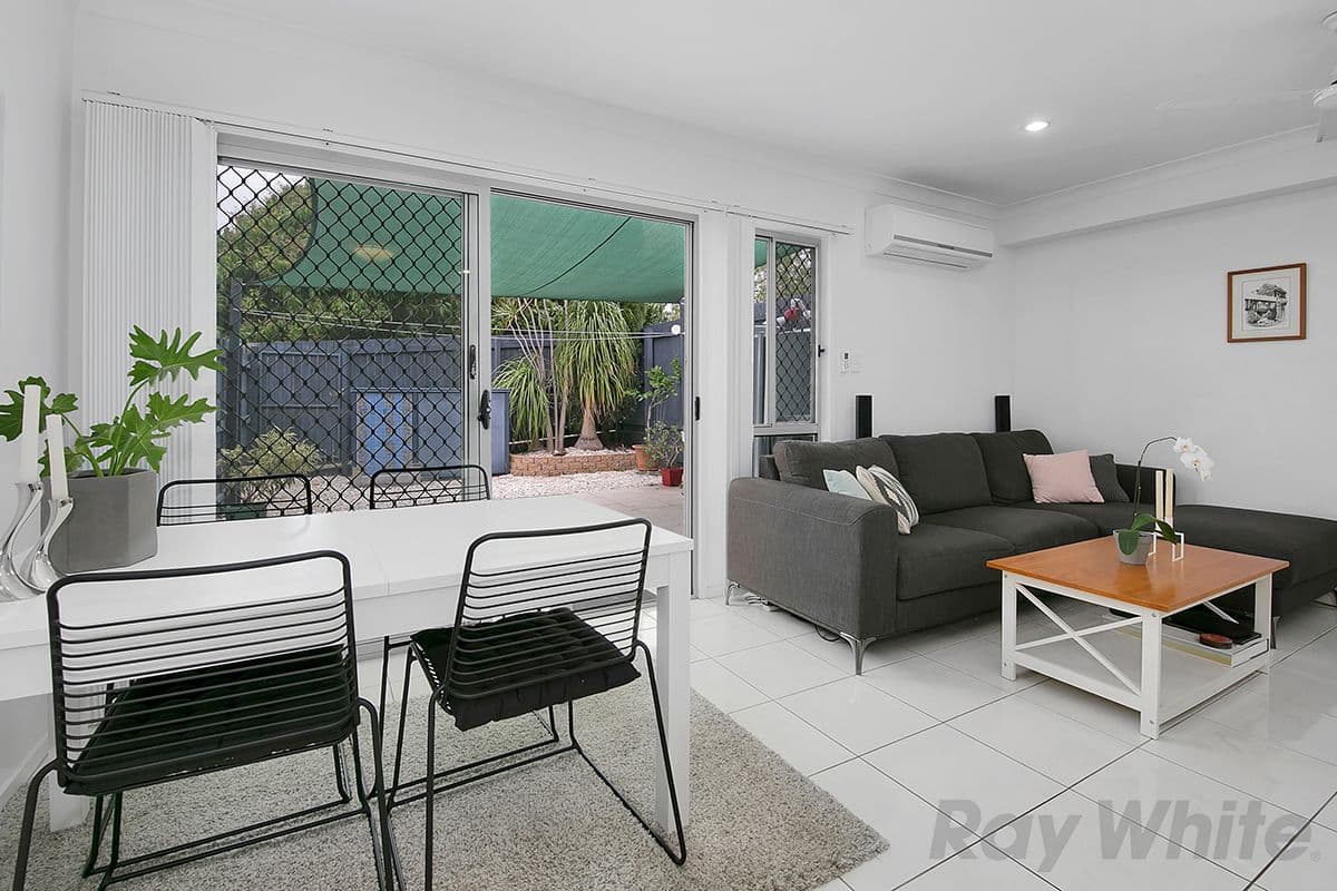 16 Bella Vista Drive, GRIFFITH, Griffith - Thumbnail 4