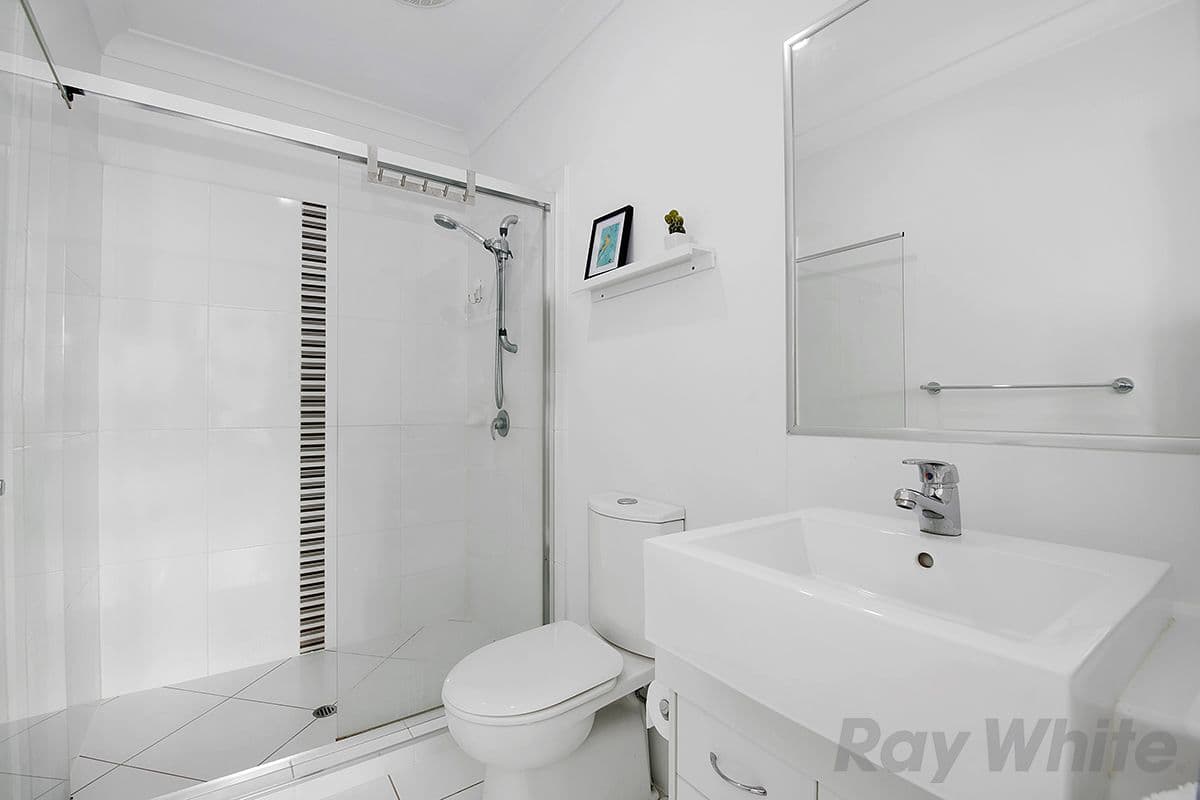 16 Bella Vista Drive, GRIFFITH, Griffith - Thumbnail 8