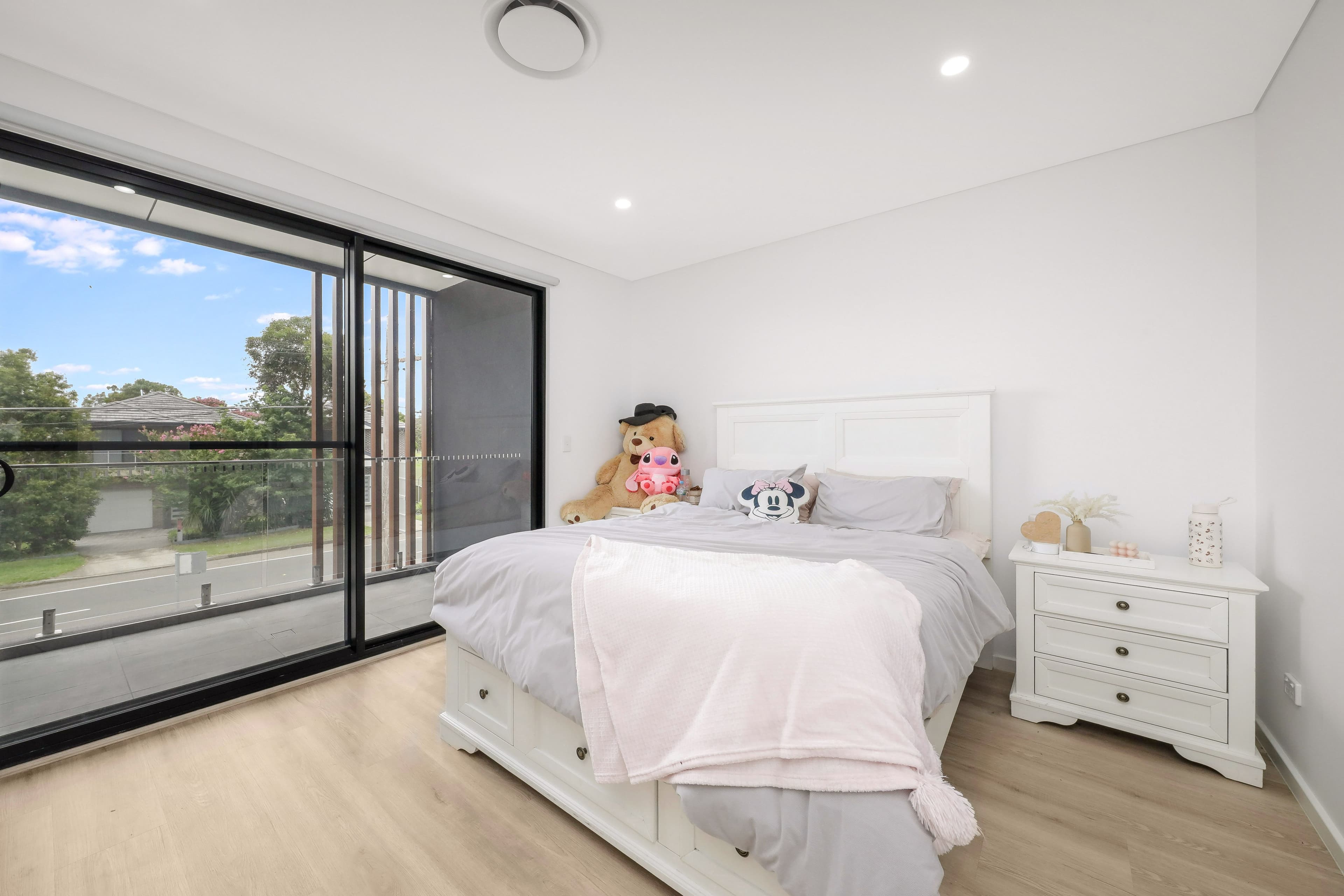 40 Bullecourt Avenue, Milperra NSW 2214, Milperra - Thumbnail 4