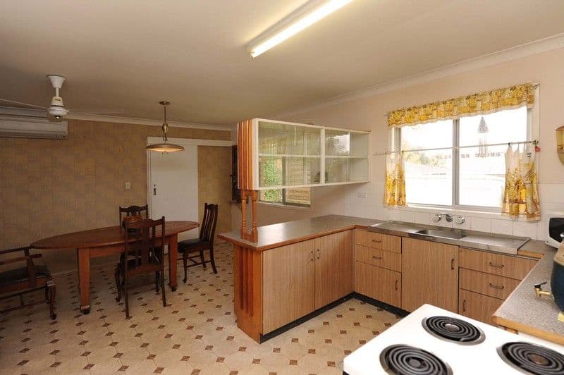 8 Hartman Street, RANGEVILLE QLD 4350, Rangeville - Thumbnail 3