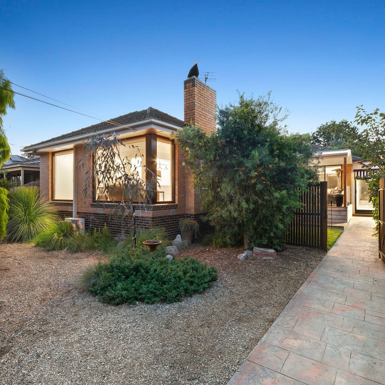 27 Merton Close, Cheltenham VIC 3192, Cheltenham - Image 1